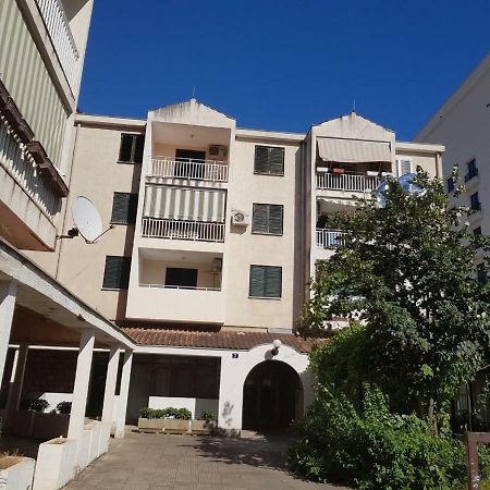 Emi Apartment Budva Bagian luar foto