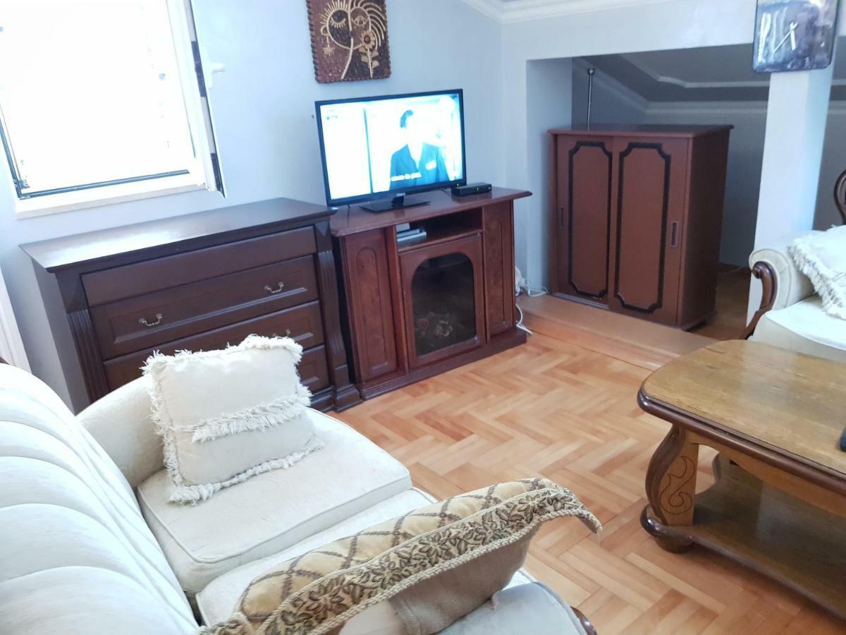 Emi Apartment Budva Bagian luar foto