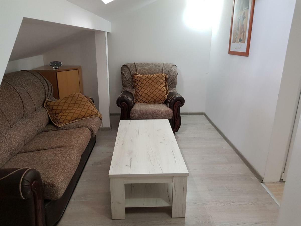 Emi Apartment Budva Bagian luar foto